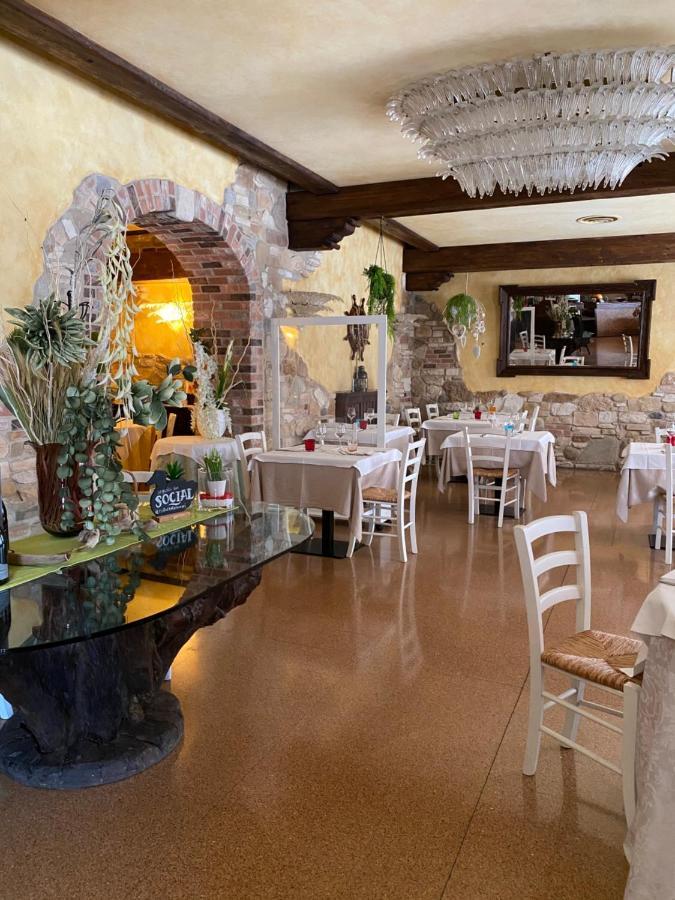 Locanda Ferrari Goro Eksteriør billede