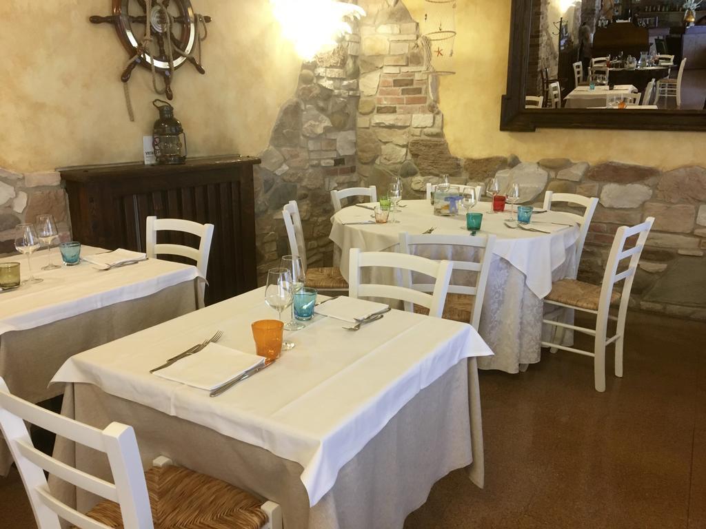 Locanda Ferrari Goro Eksteriør billede